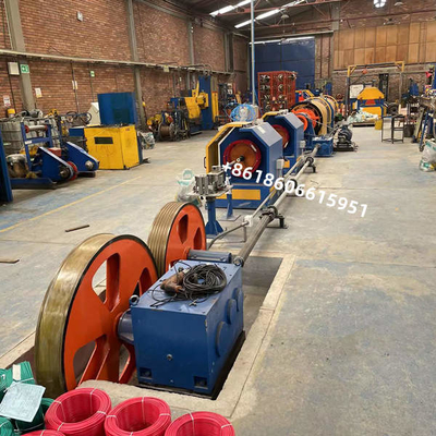 آلة التجديل الأنبوبي بسرعة الدوران 800r / Min لـ 630 Bobbin